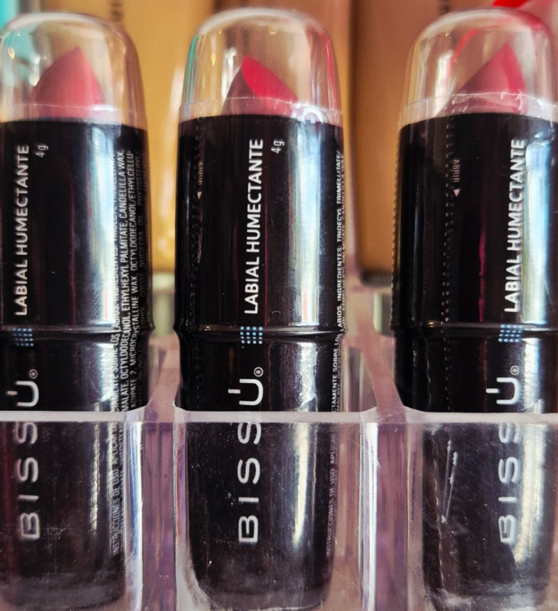 labial humectante bissu