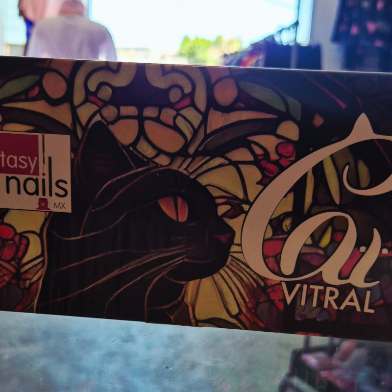 gama cat vitral