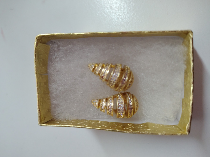 Aretes gota
