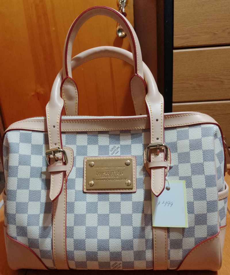 Bolso Louis VUITTON 499