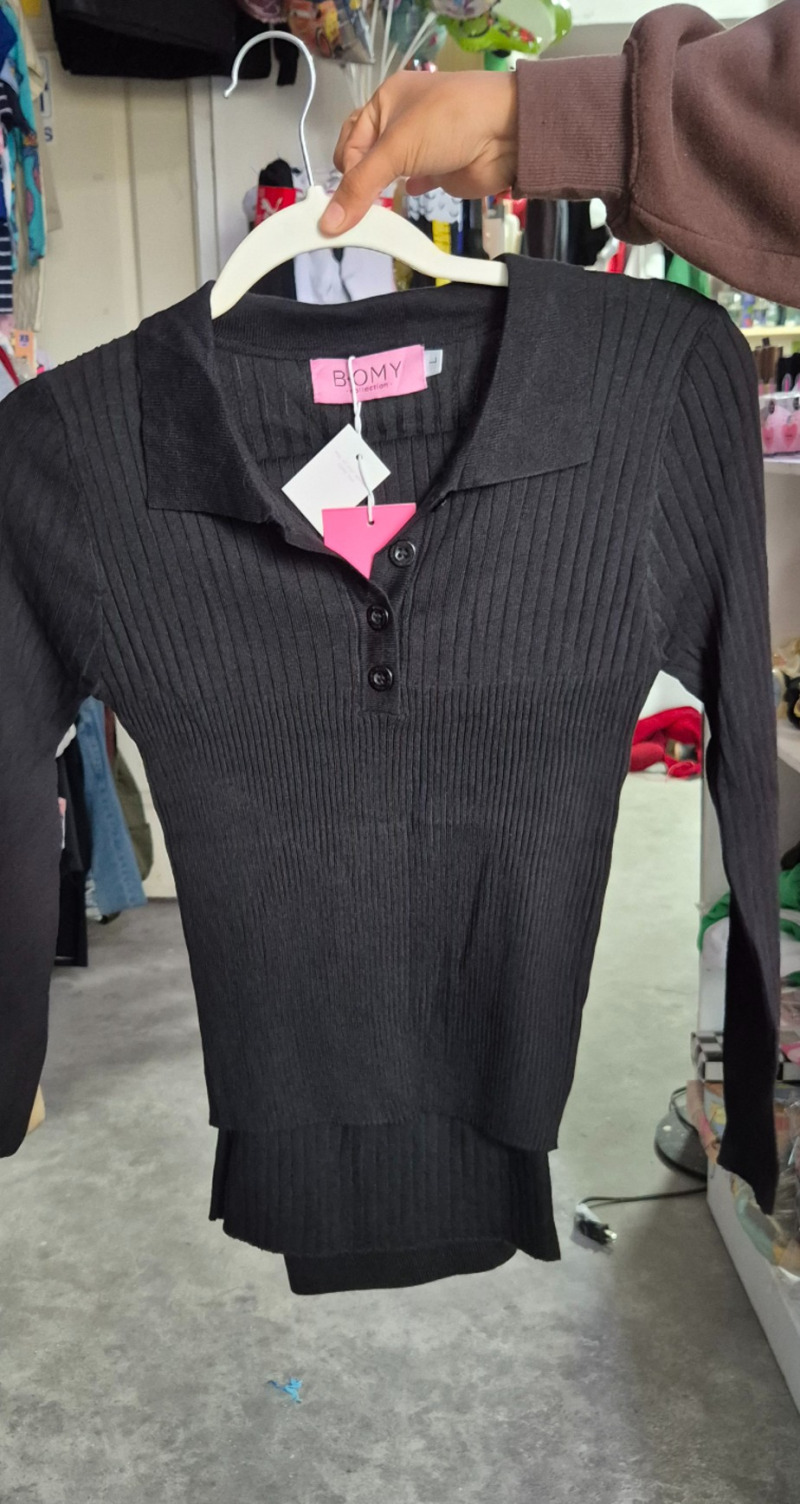 Conjunto negro tejido